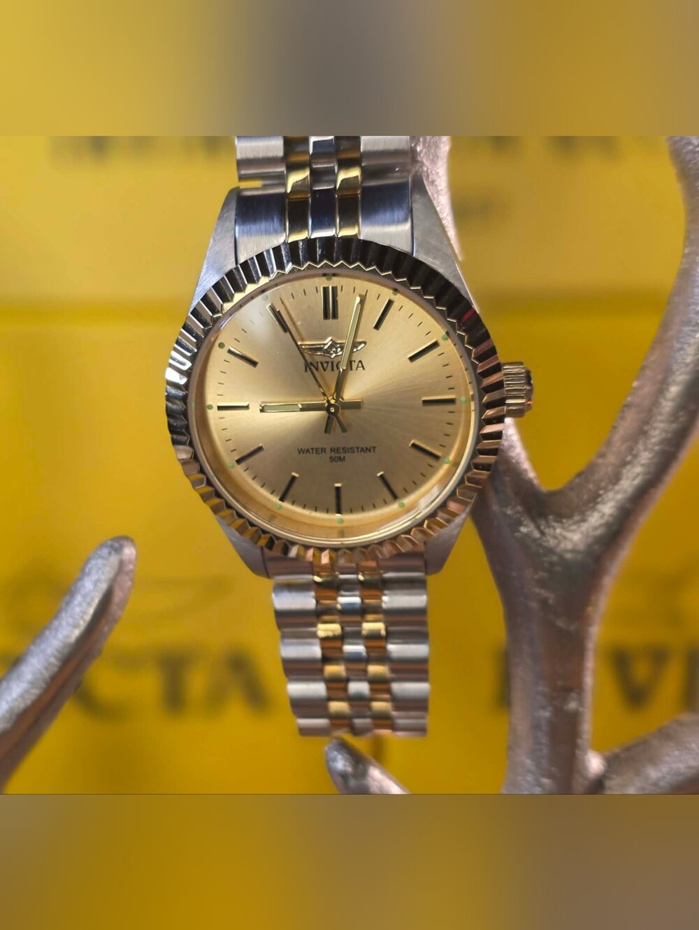 Invicta - 36mm - Two-Tone Gold Bezel Champagne Dial - w/ Box & Links